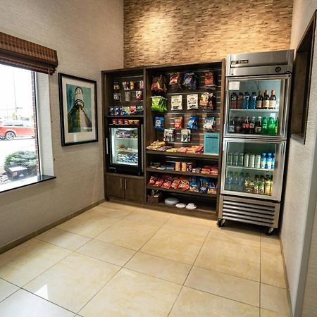 Fairfield Inn & Suites By Marriott Карни Экстерьер фото