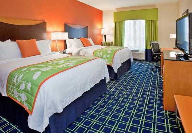 Fairfield Inn & Suites By Marriott Карни Экстерьер фото
